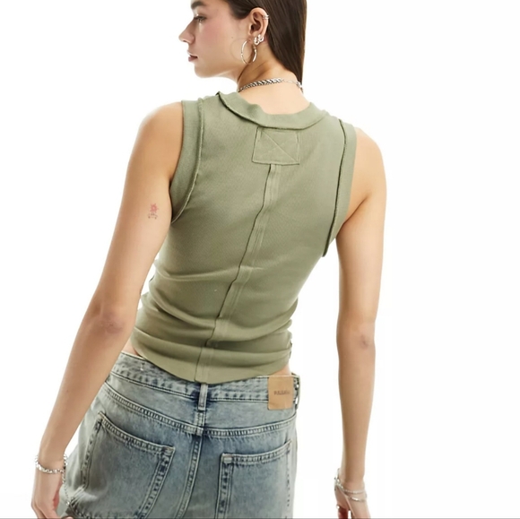 NWT Free People edge detail ribbed tank top in willow-khaki - Picture 3 of 4